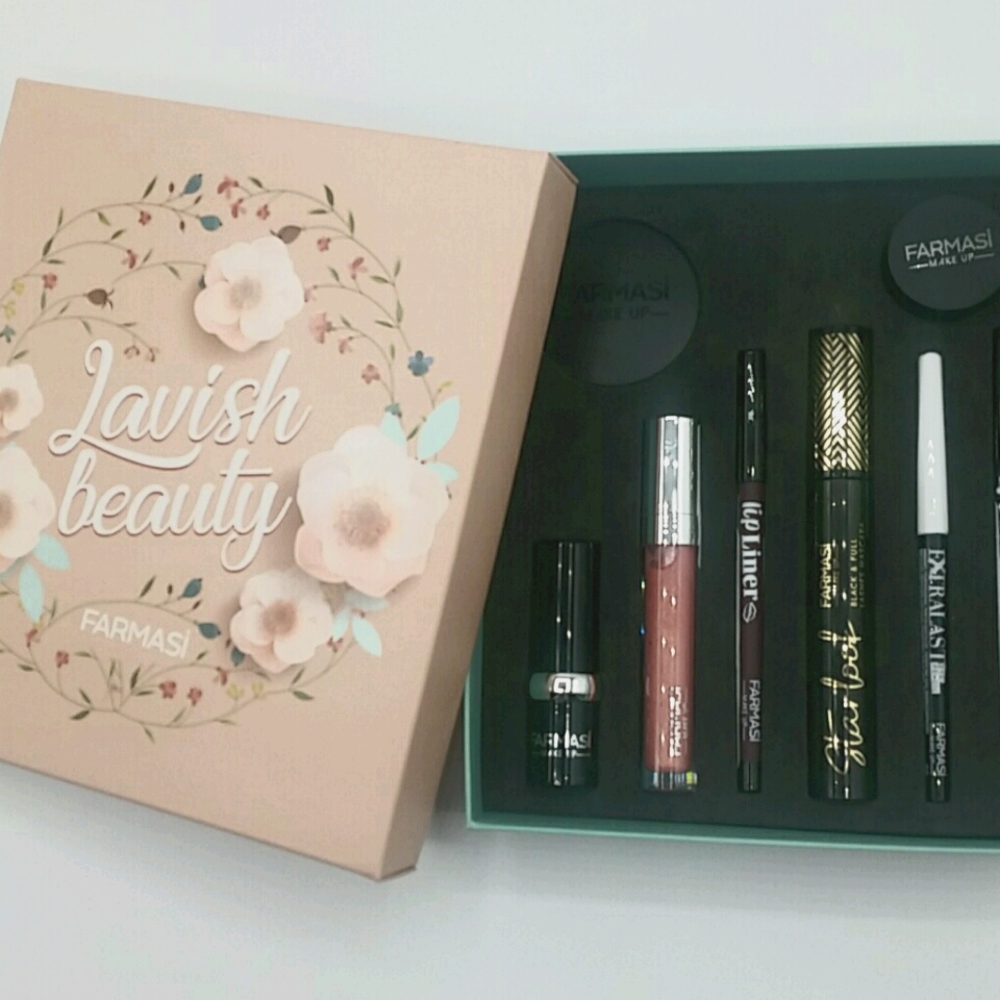 Farmasi Lavish Beauty Gift Set